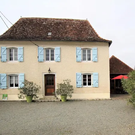 Chez Cazanave Holiday home Viellesegure