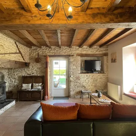 Holiday home Chez Cazanave Viellesegure
