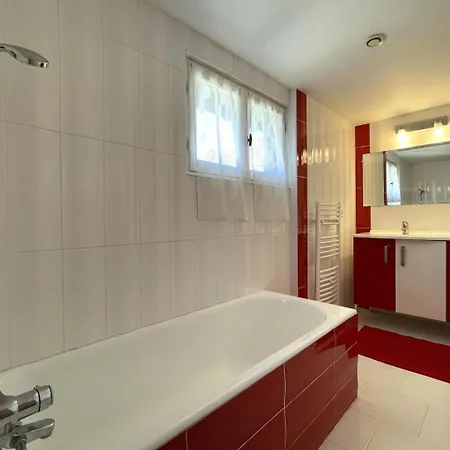 Holiday home Chez Cazanave Viellesegure